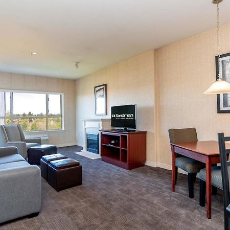 Sandman Suites Surrey - Guildford Esterno foto