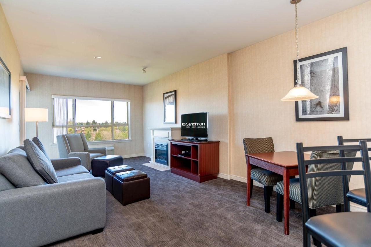 Sandman Suites Surrey - Guildford Esterno foto