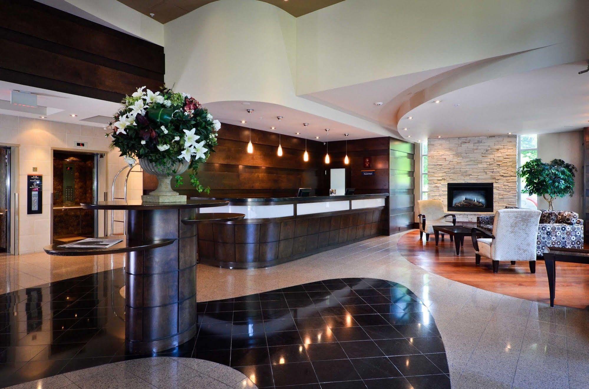 Sandman Suites Surrey - Guildford Esterno foto